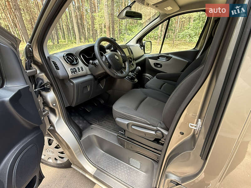 Минивэн Renault Trafic 2018 в Киеве