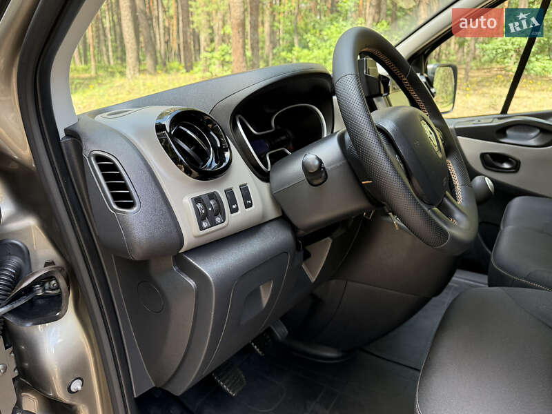 Минивэн Renault Trafic 2018 в Киеве