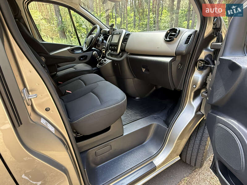Минивэн Renault Trafic 2018 в Киеве