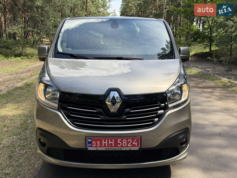 Минивэн Renault Trafic 2018 в Киеве