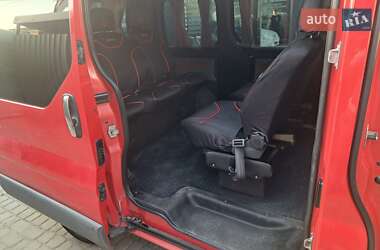 Мінівен Renault Trafic 2004 в 