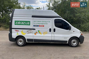 Грузовой фургон Renault Trafic 2006 в Кривом Роге