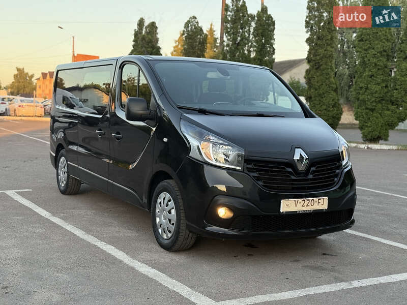 Минивэн Renault Trafic 2017 в Дубно