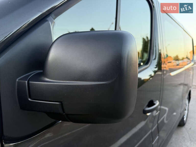 Минивэн Renault Trafic 2017 в Дубно