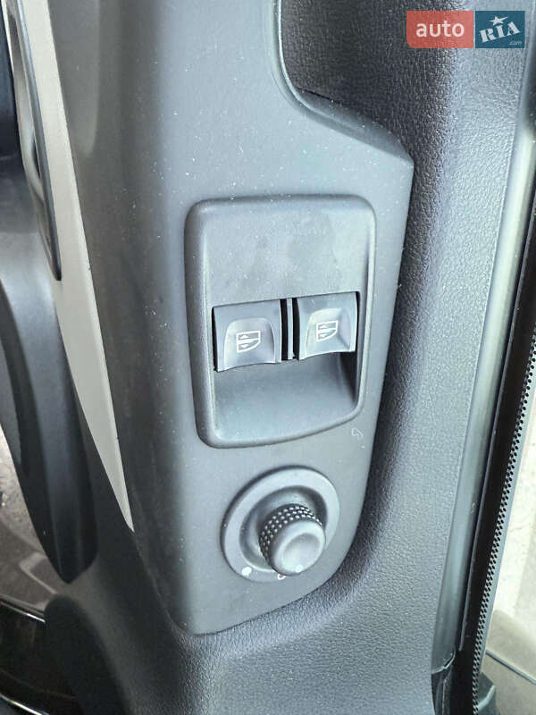 Минивэн Renault Trafic 2017 в Дубно