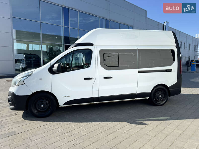 Минивэн Renault Trafic 2016 в Ивано-Франковске