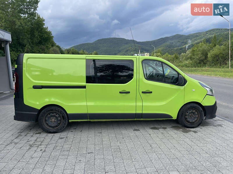 Вантажний фургон Renault Trafic 2016 в Львові