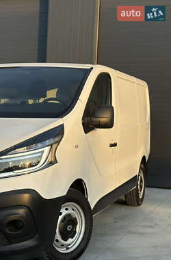 Грузовой фургон Renault Trafic 2020 в 