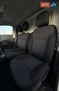Грузовой фургон Renault Trafic 2020 в 