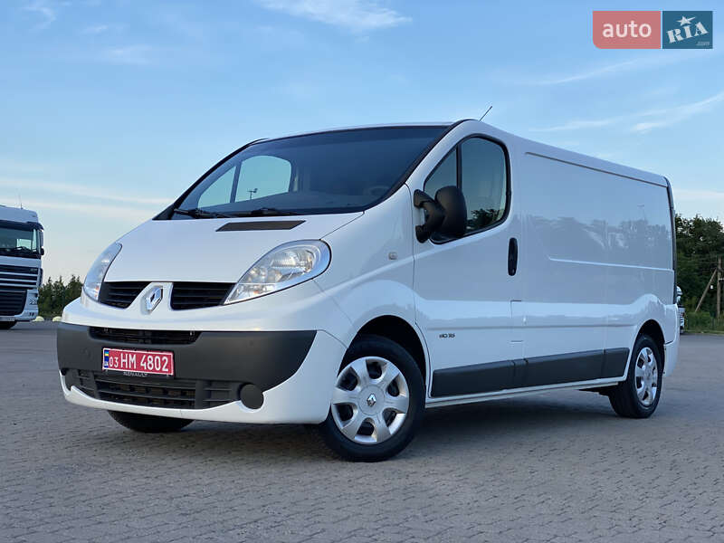 Грузовой фургон Renault Trafic 2013 в Радивилове