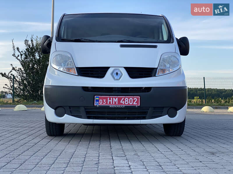 Грузовой фургон Renault Trafic 2013 в Радивилове