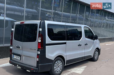 Мінівен Renault Trafic 2015 в 