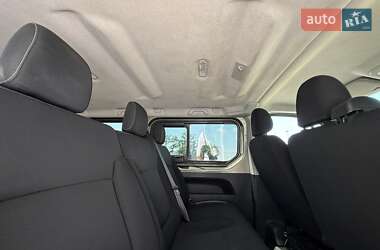 Минивэн Renault Trafic 2015 в 