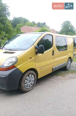 Вантажний фургон Renault Trafic 2001 в 