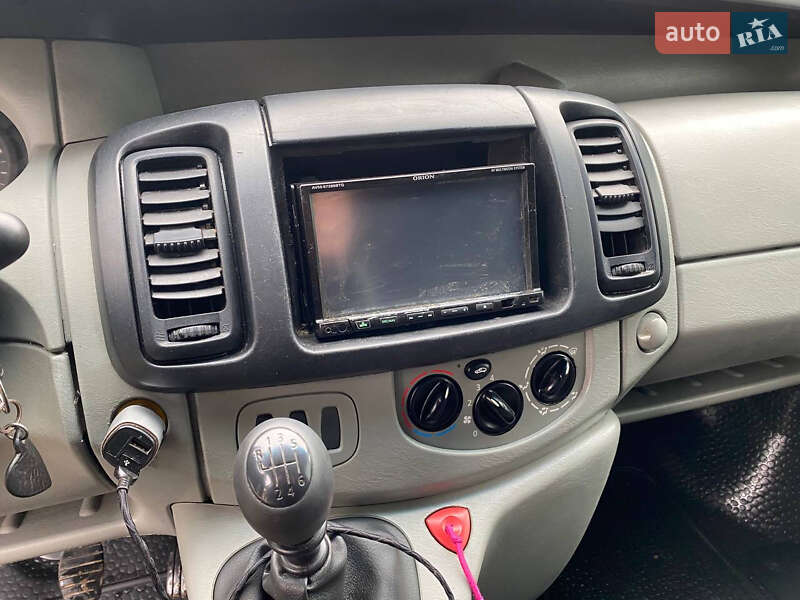 Мінівен Renault Trafic 2007 в Коломиї
