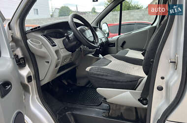 Мінівен Renault Trafic 2003 в 