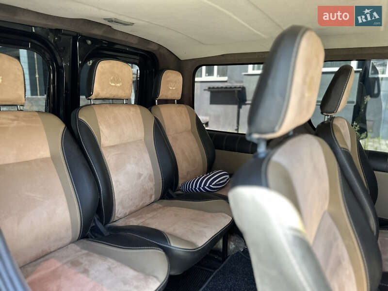 Минивэн Renault Trafic 2005 в Ахтырке