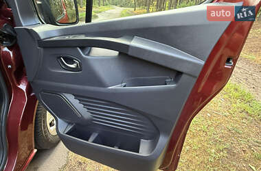 Мінівен Renault Trafic 2022 в 
