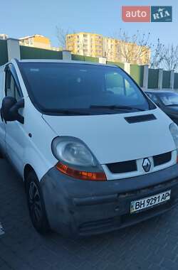 Грузовой фургон Renault Trafic 2003 в Теплодаре