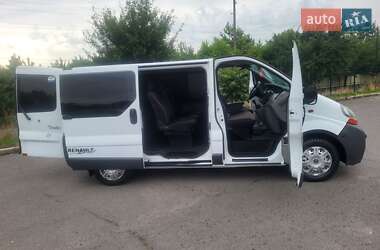 Минивэн Renault Trafic 2004 в 