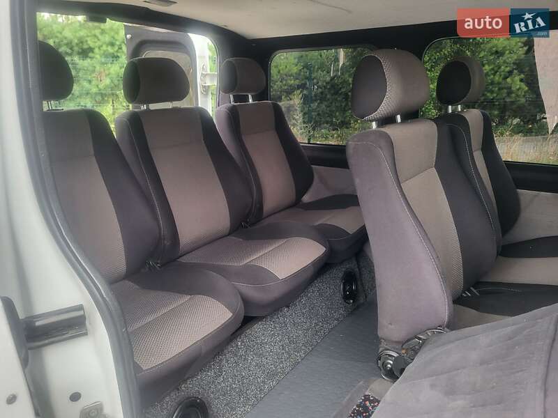 Мінівен Renault Trafic 2004 в Хмельницькому
