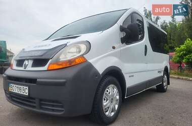 Минивэн Renault Trafic 2004 в 