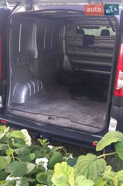 Грузовой фургон Renault Trafic 2013 в 