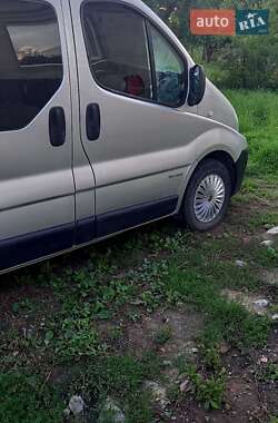 Грузовой фургон Renault Trafic 2013 в 