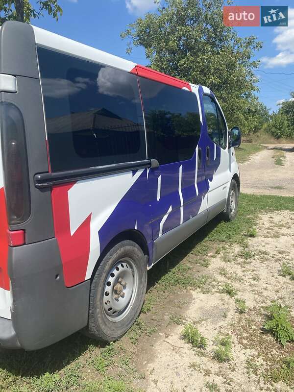 Мінівен Renault Trafic 2002 в Бершаді фото 10 Мінівен Renault Trafic 2002 в Бершаді