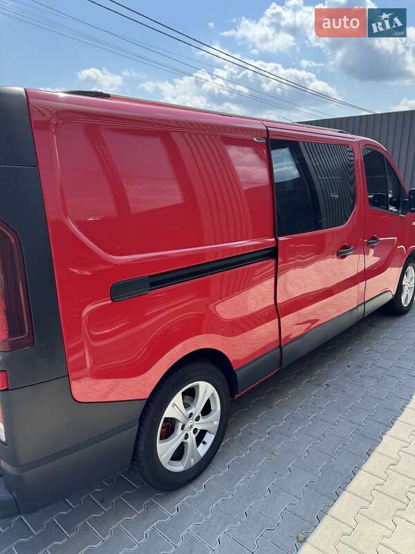 Мінівен Renault Trafic 2015 в Києві