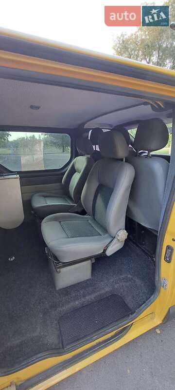 Минивэн Renault Trafic 2004 в Ровно