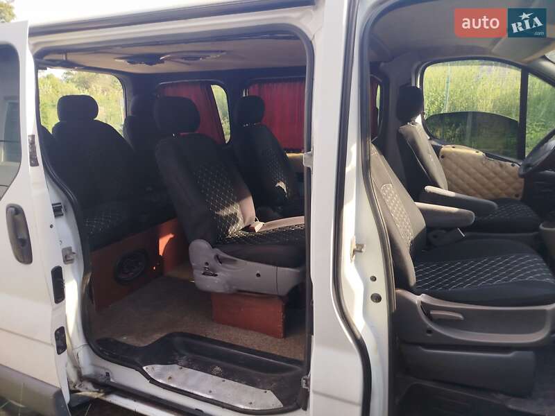 Минивэн Renault Trafic 2005 в Ивано-Франковске фото 6 Минивэн Renault Trafic 2005 в Ивано-Франковске