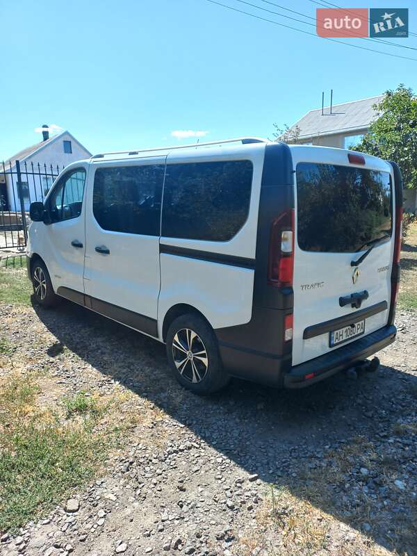 Мінівен Renault Trafic 2017 в Кам'янському