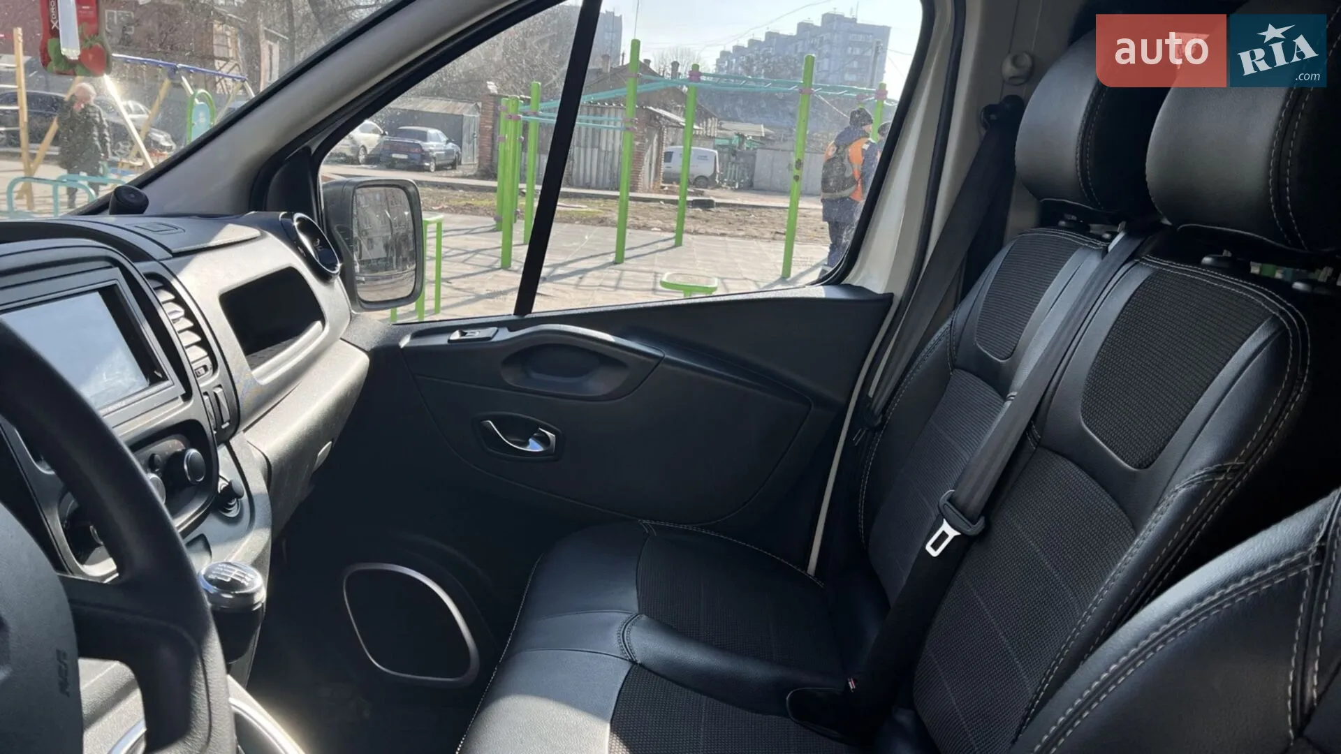 2021 Renault Trafic - мініатюра 4