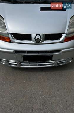 Минивэн Renault Trafic 2004 в Звенигородке