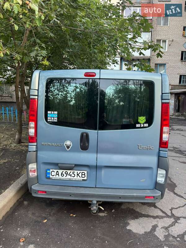 Мінівен Renault Trafic 2007 в Кривому Розі