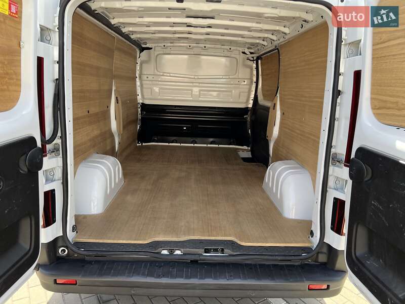 Грузовой фургон Renault Trafic 2023 в Луцке