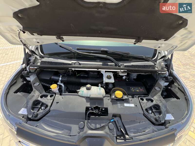 Грузовой фургон Renault Trafic 2023 в Луцке