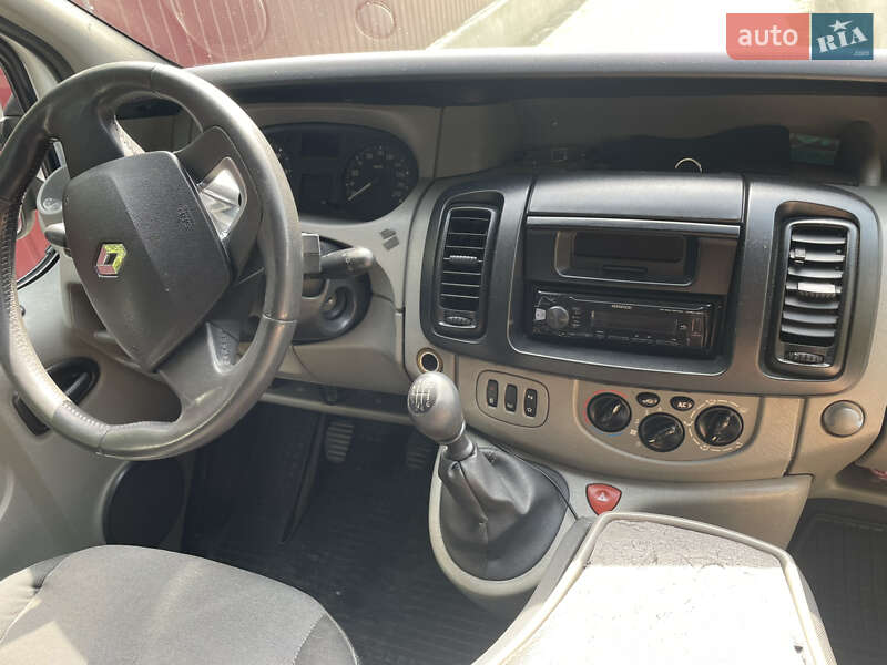 Мінівен Renault Trafic 2007 в Львові