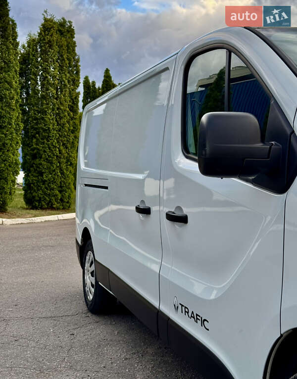 Грузовой фургон Renault Trafic 2016 в Полтаве