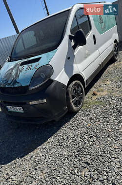 Вантажний фургон Renault Trafic 2001 в Гайвороні