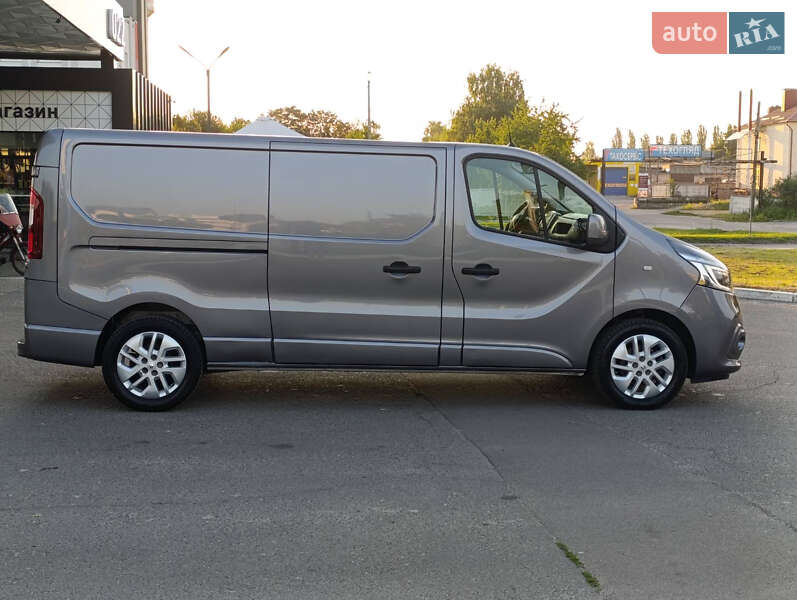 Вантажний фургон Renault Trafic 2021 в Дубні