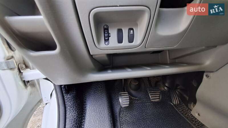 Мінівен Renault Trafic 2013 в Кам'янець-Подільському