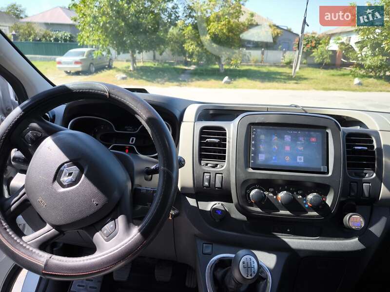Минивэн Renault Trafic 2015 в Сокирянах