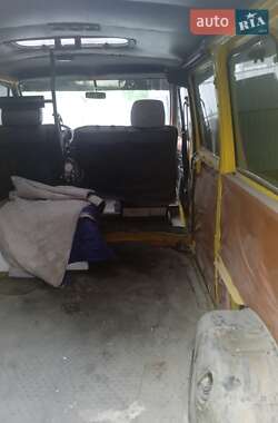 Мінівен Renault Trafic 1987 в Старих Бросківцях