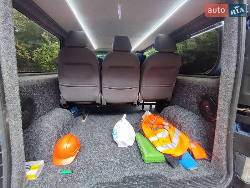 Минивэн Renault Trafic 2007 в Львове