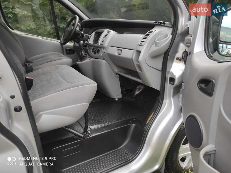 Минивэн Renault Trafic 2008 в Львове