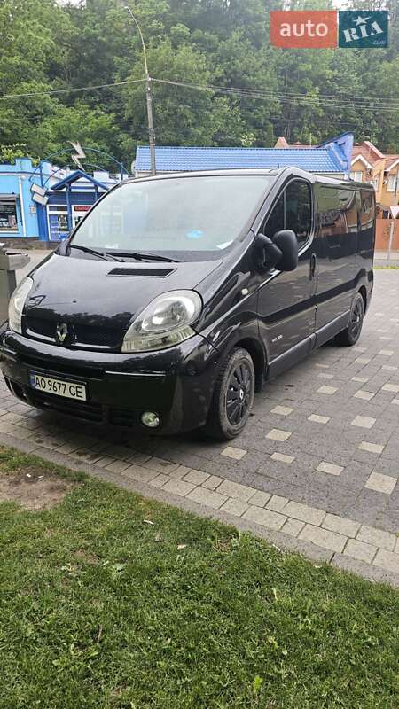 Минивэн Renault Trafic 2006 в Ужгороде