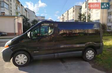 Минивэн Renault Trafic 2005 в Долине