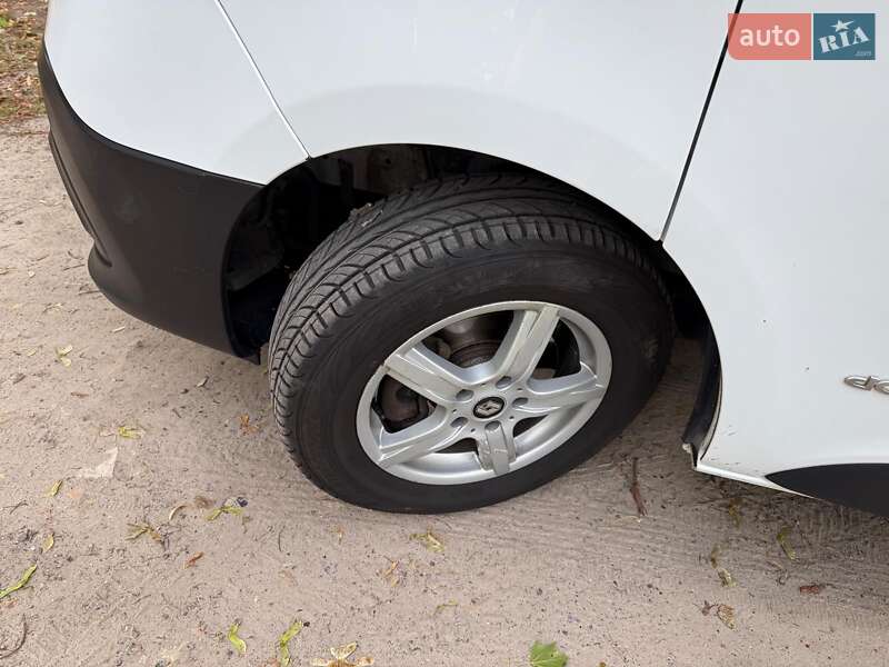 Мінівен Renault Trafic 2016 в Києві